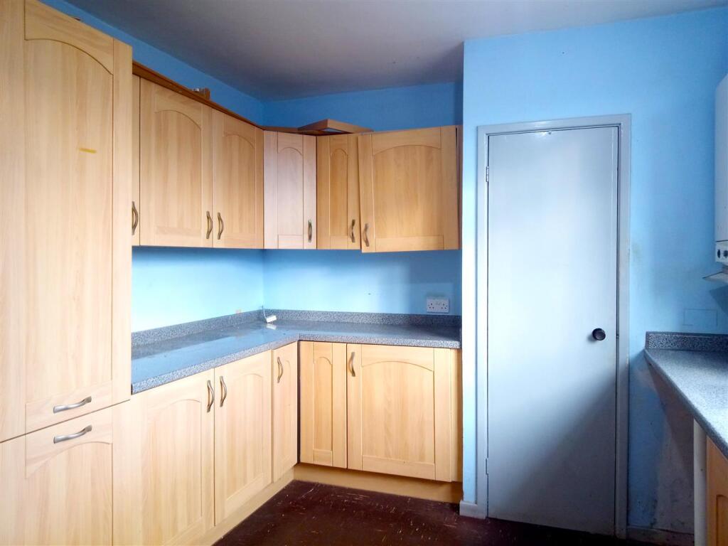 Kitchen1.jpg