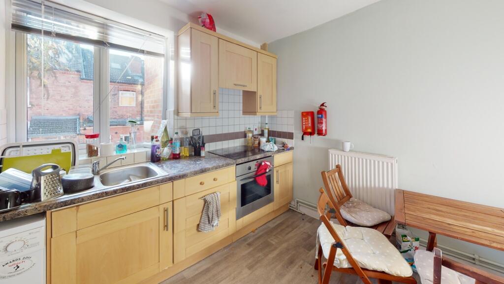 tTi3w6MtFq3-Kitchen