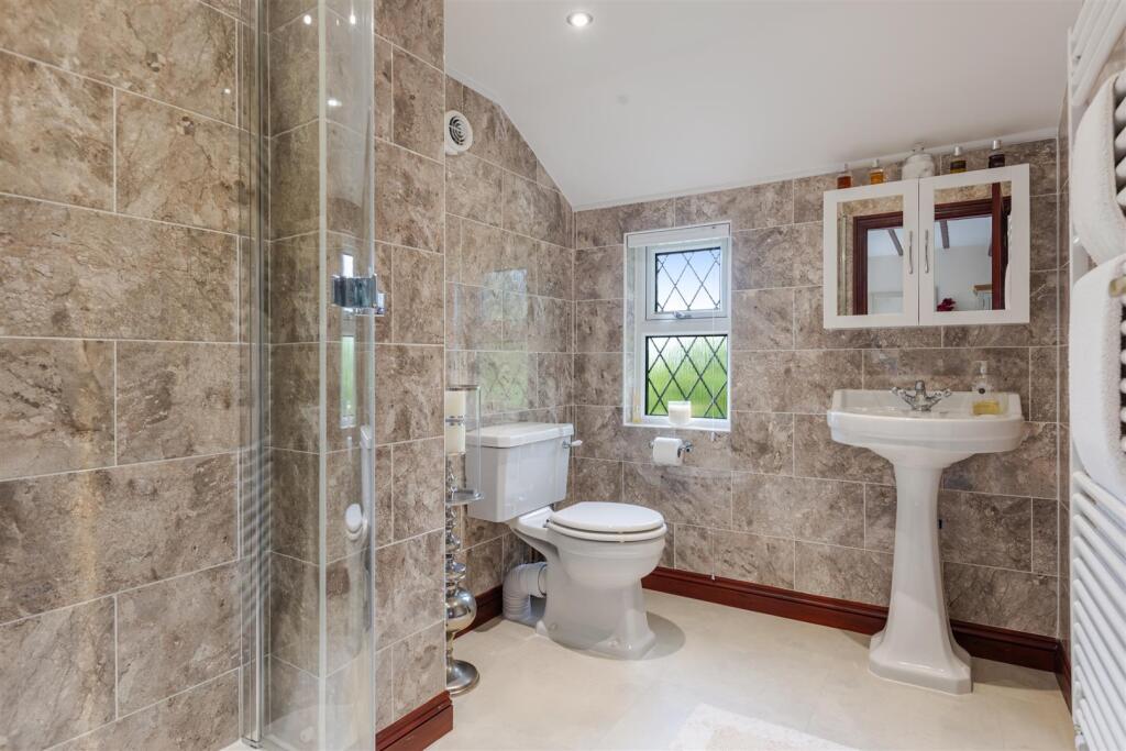 A28 - Brixham, Gramercy - 250528.jpg