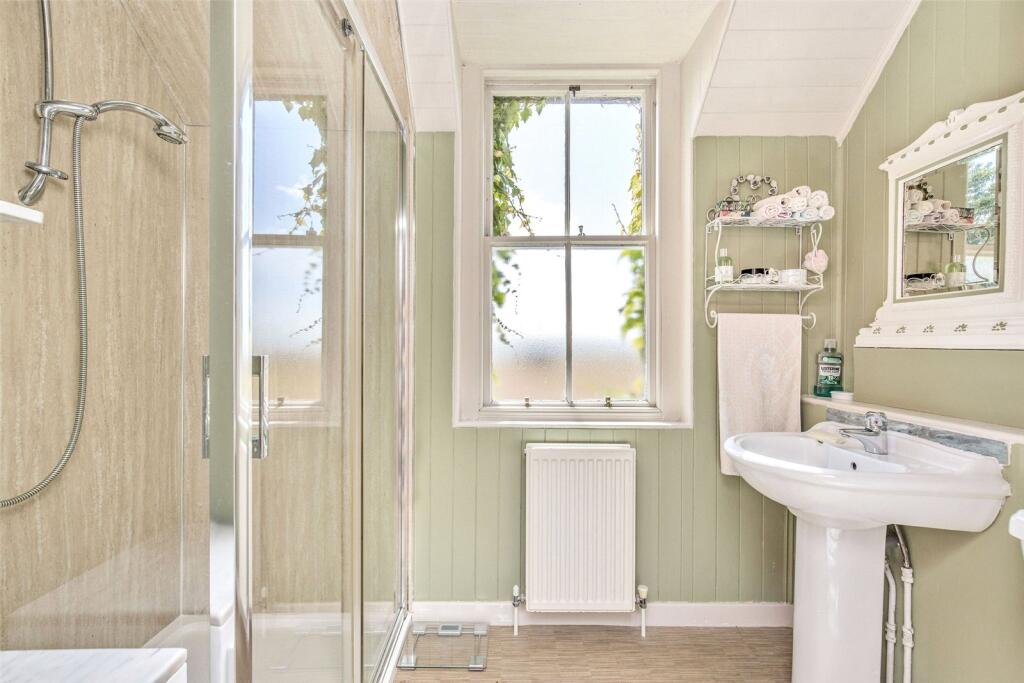 Family Shower Room