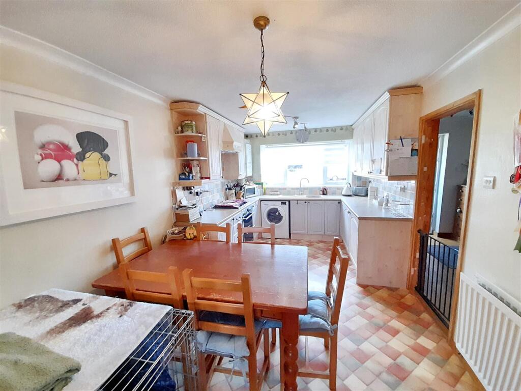 Kitchen dining room new.jpg