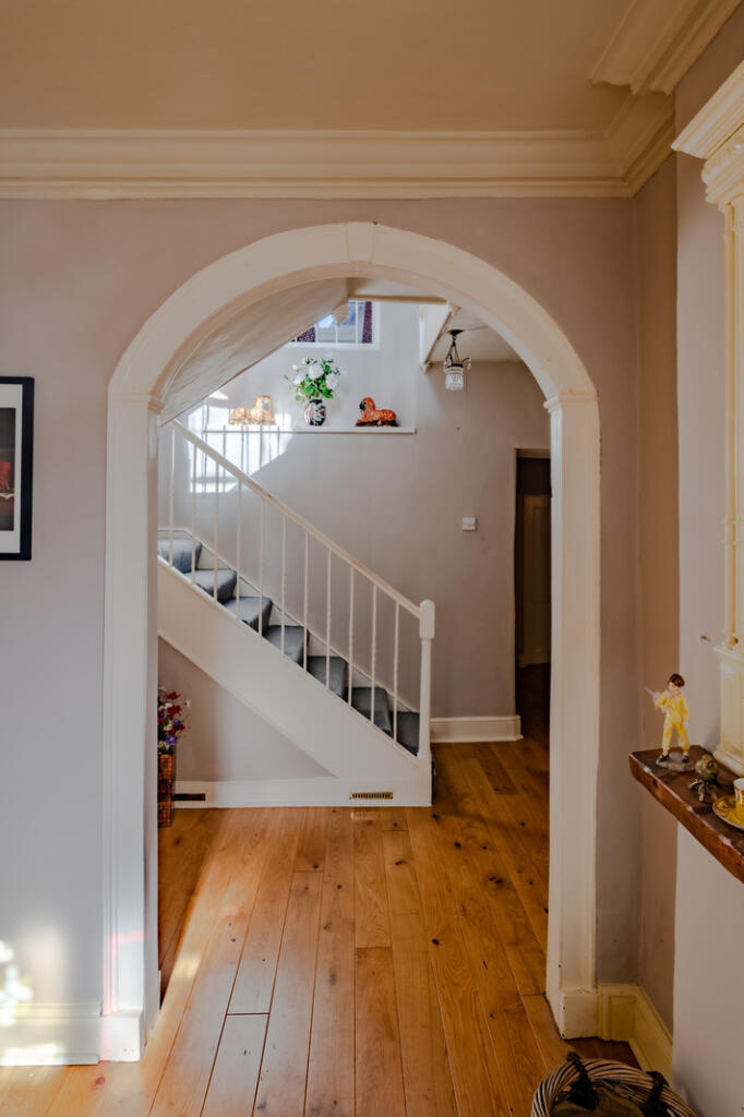 266452 - PH-hr-6.jpg