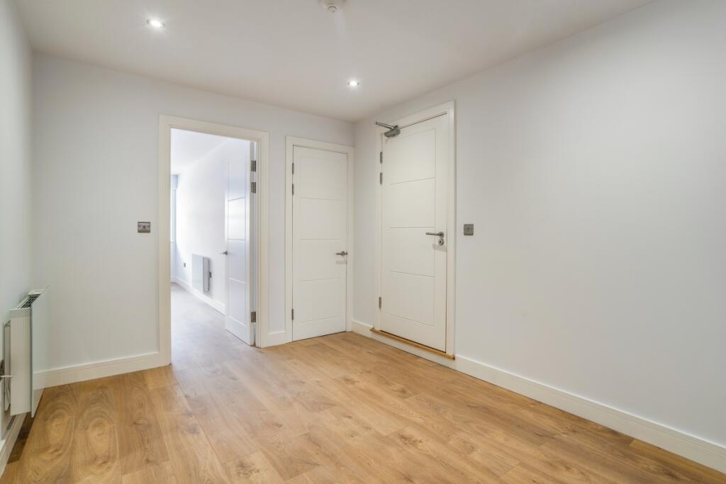 FLATS B Warwick H...