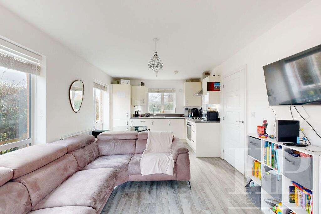 Lounge/diner/kitchen