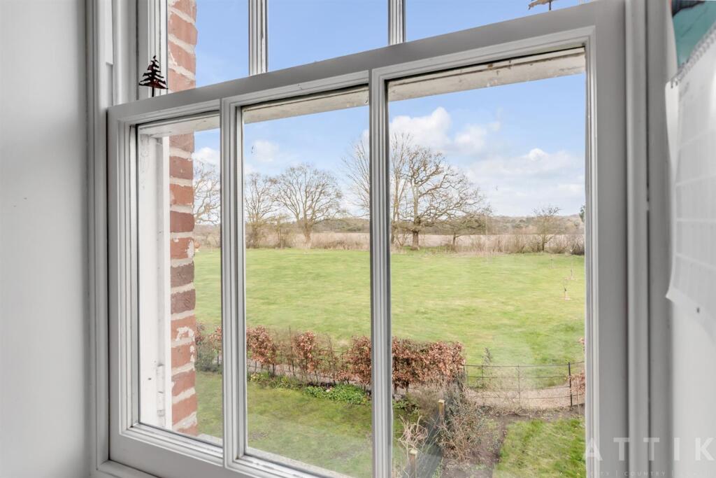 52 the Chapel Blyth View IP19 9LB (36).jpg