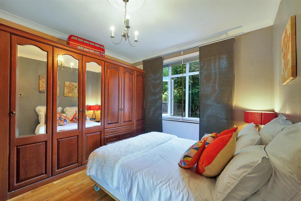 132 Neasden Lane - EKekcomIIsTdkJEpOO3r.jpg