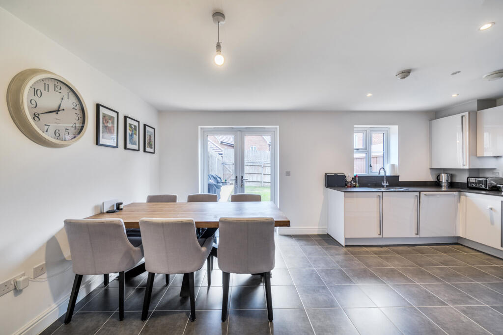 1353253-3-68cbff5...