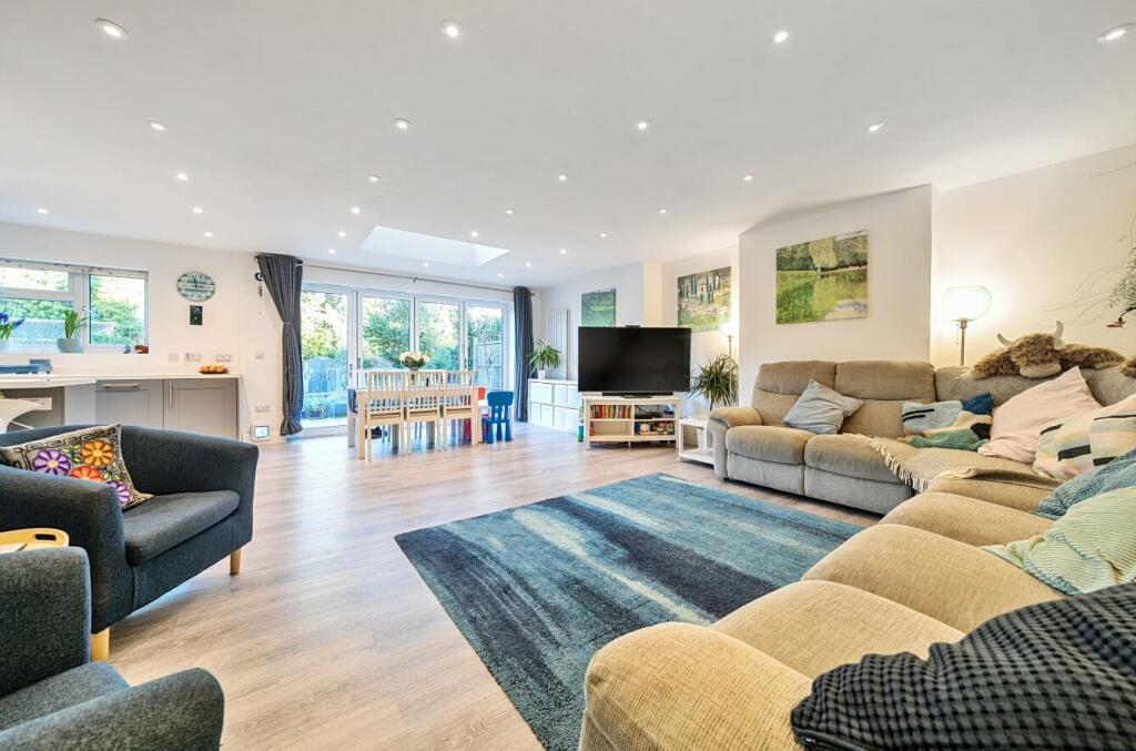 Davidson Frost-Wellings, DFW, Whitchurch Gardens, 