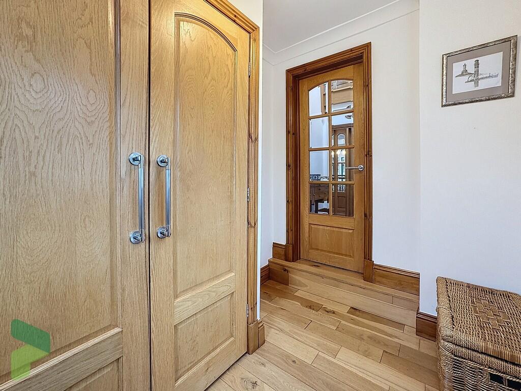 Entrance porch