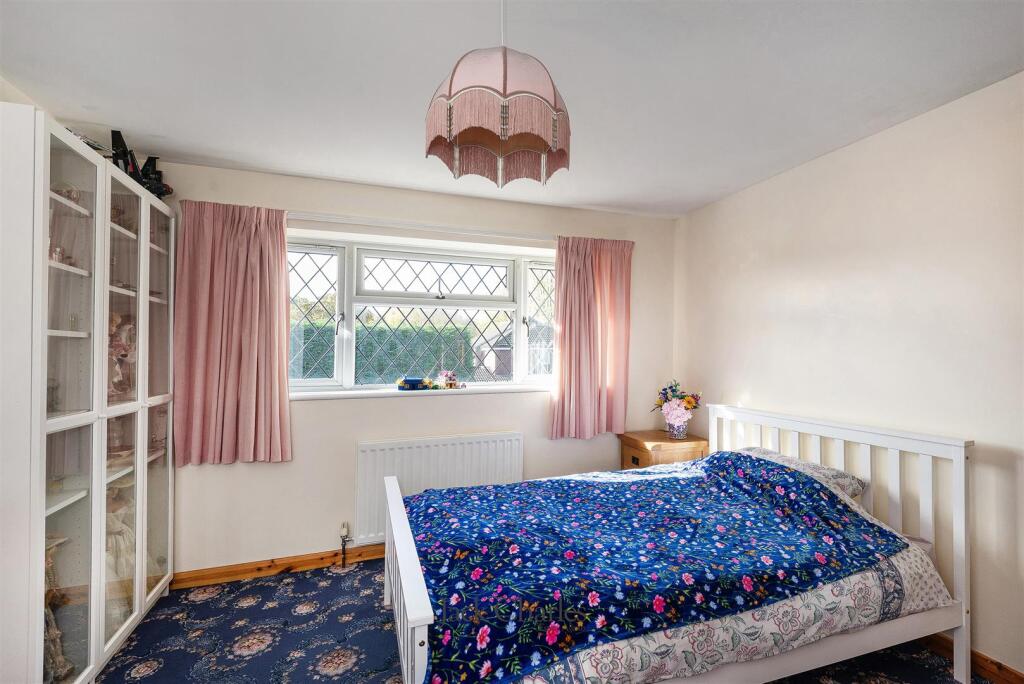 1 Rutherford Way, TN10 4RH 013.jpg