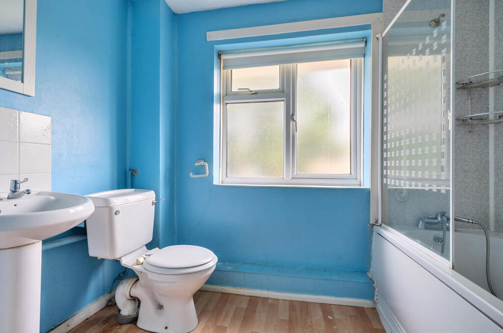 1343227-15-68a462...