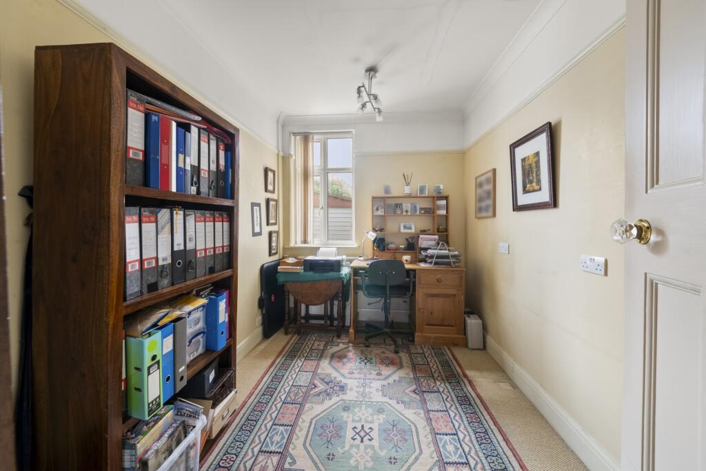 Photo 16