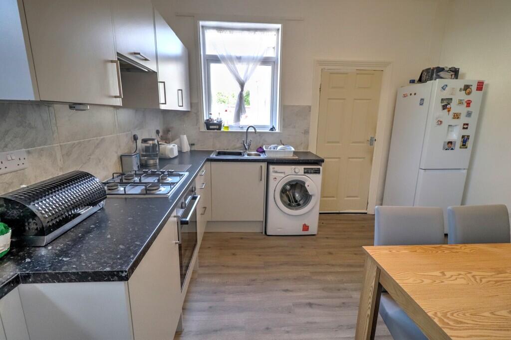 kitchen din2