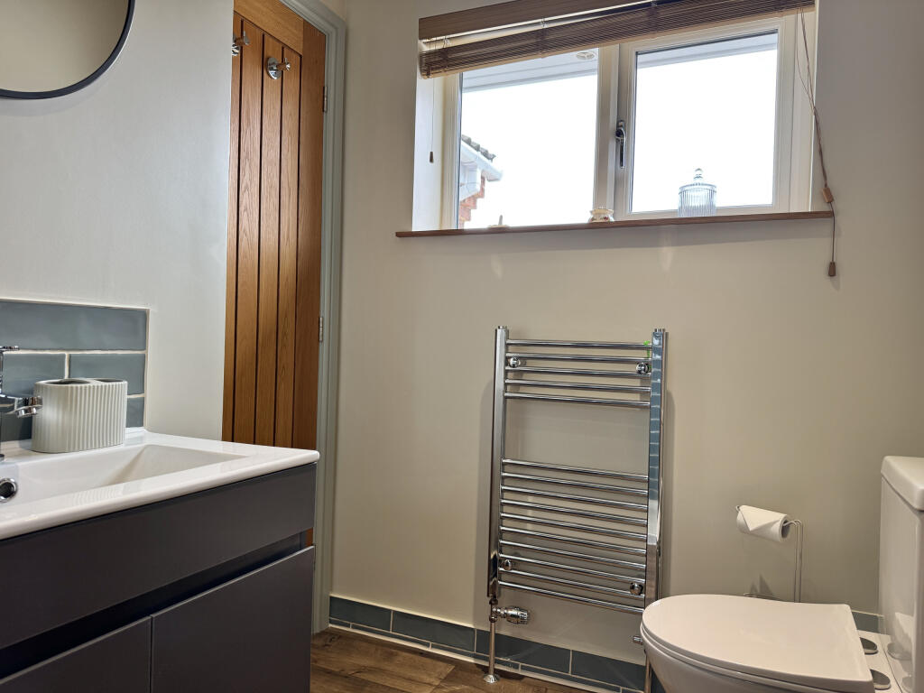 En-suite to Bedroom One