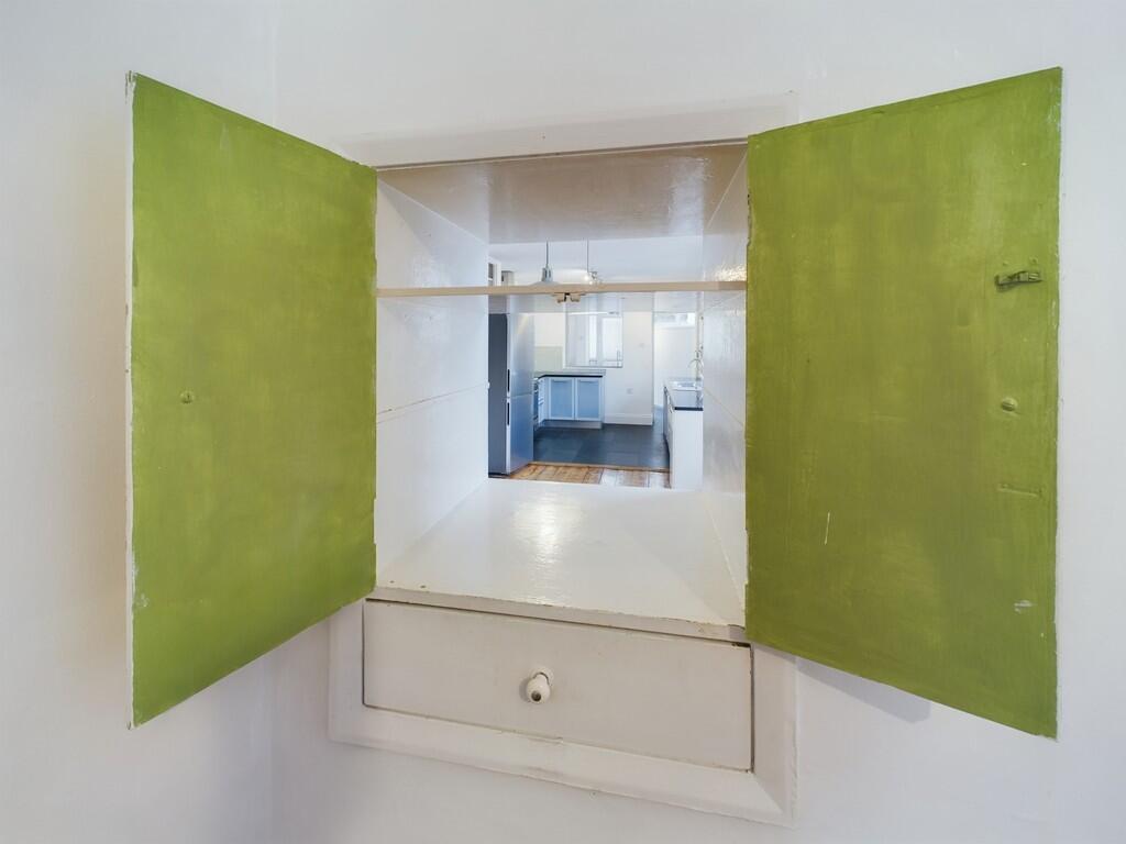 CAM02089G0-PR0387...