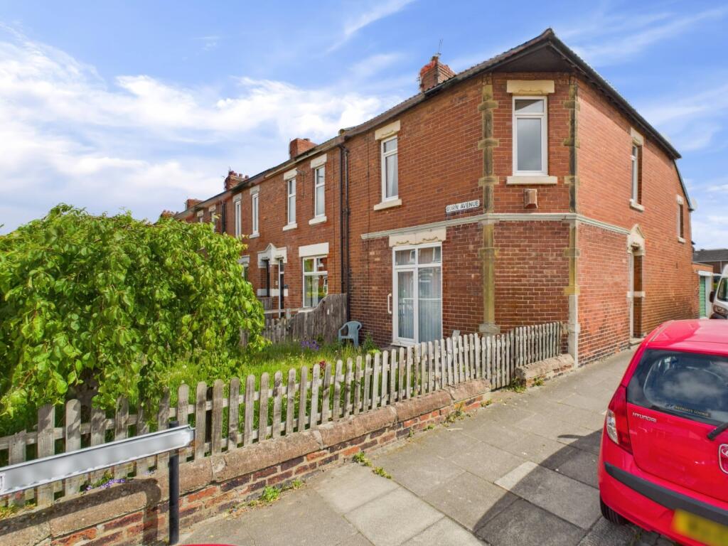 CAM02195G0-PR0073-STILL028