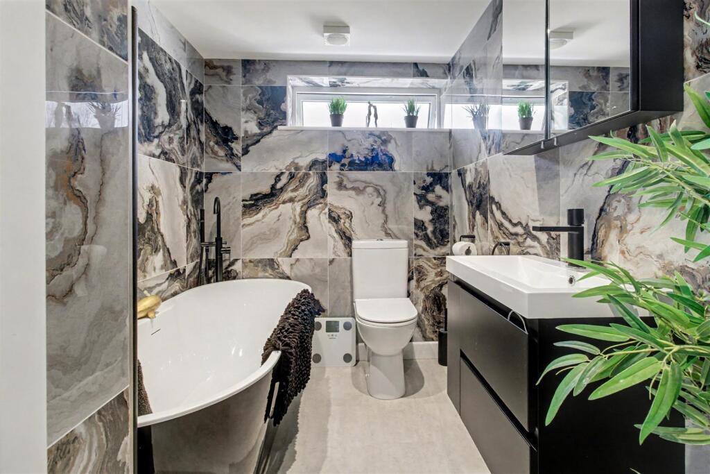 Ensuite