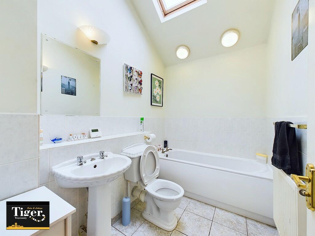 CAM03440G0-PR0198...