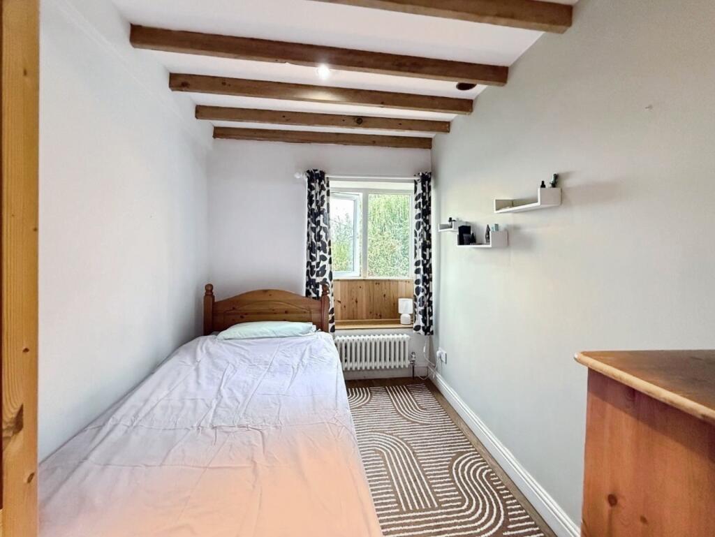 pbox-bedroom-335726.jpeg