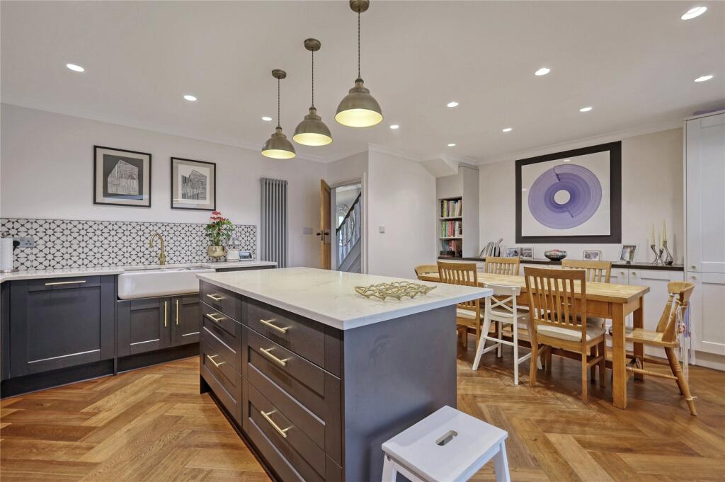 Kitchen/Breakfast