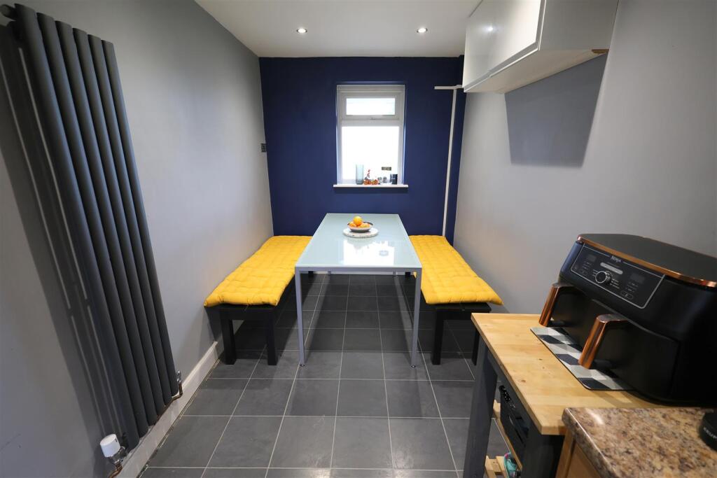 TM Dining Area.JPG