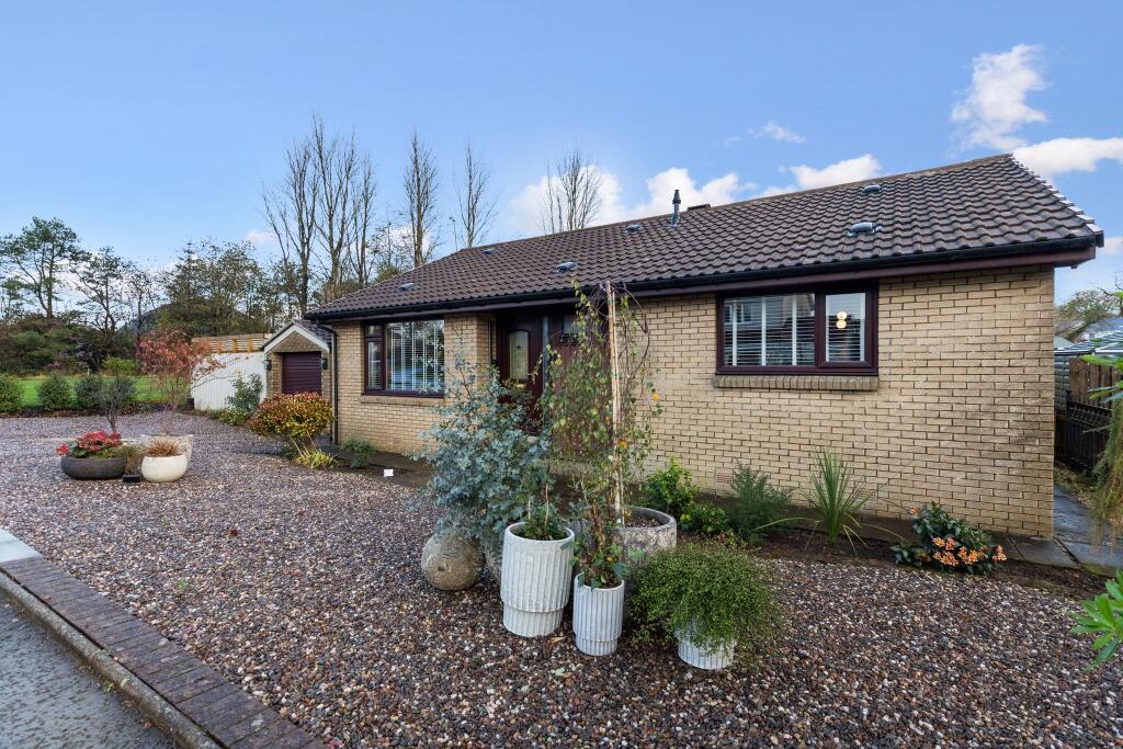 Overton Park, Strathaven, Lanarkshire