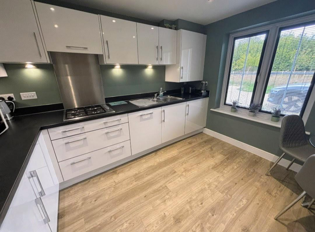 Kitchen/Breakfast Room