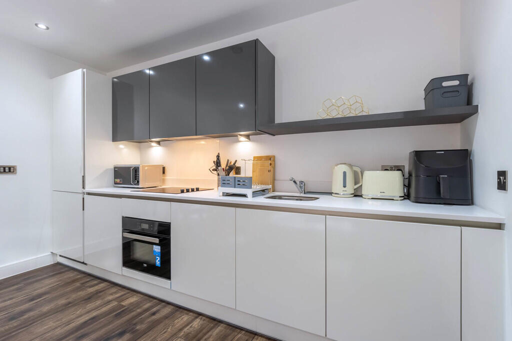 49 Regency Place ...