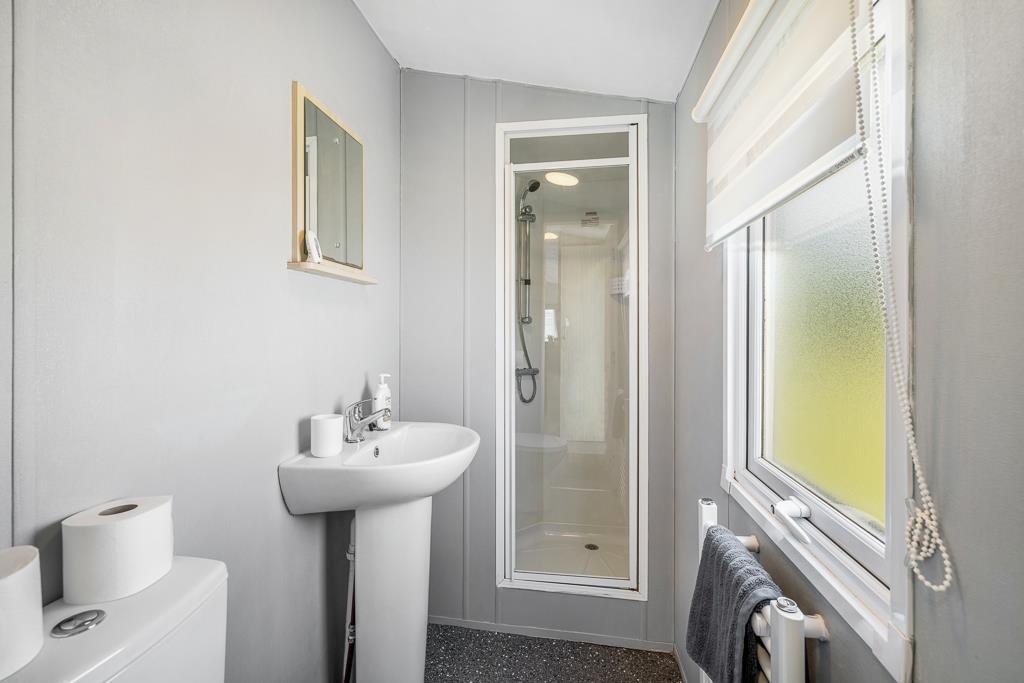 33 Oak Tree Holiday Village (Antons Gowt)-19.jpg