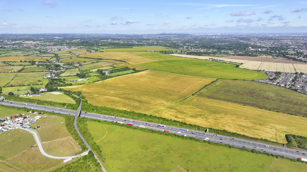 Barn End Farm, Dartford, DA2 7QA (5&amp;6) NB 19