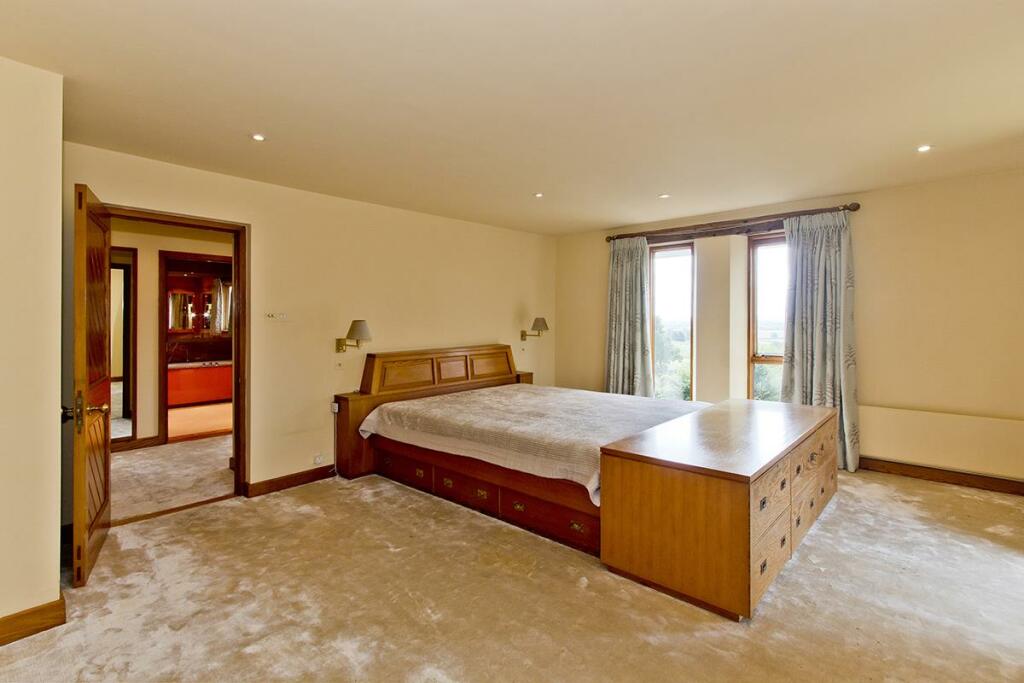 bed2.jpg