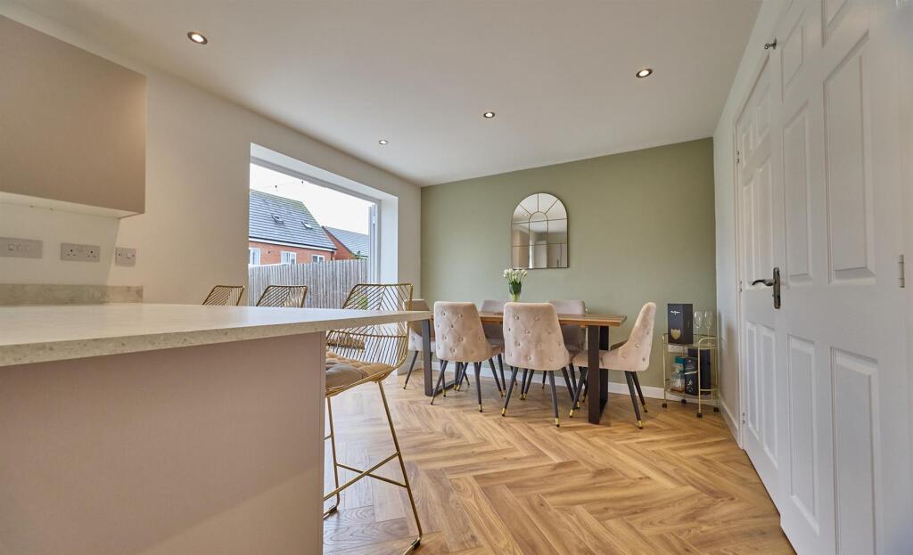 Kitchen/Diner to Rear