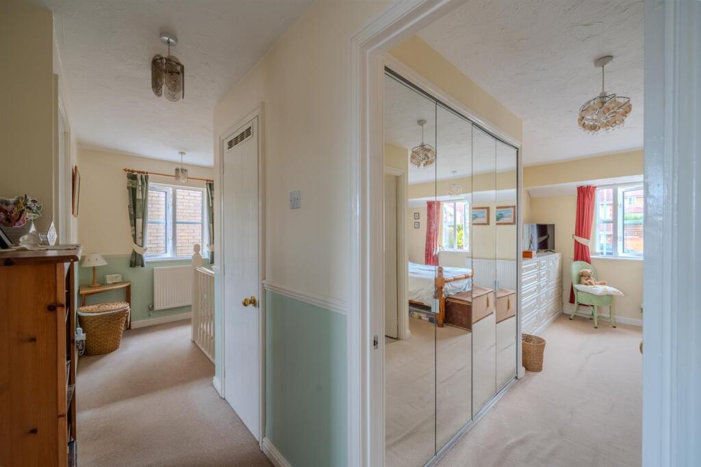 34 Birch Grove-10.jpg