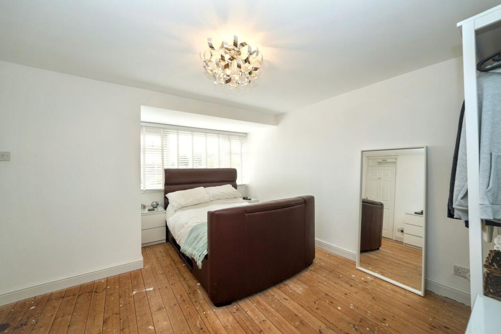 Main Bedroom