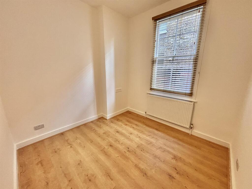 Single Bedroom