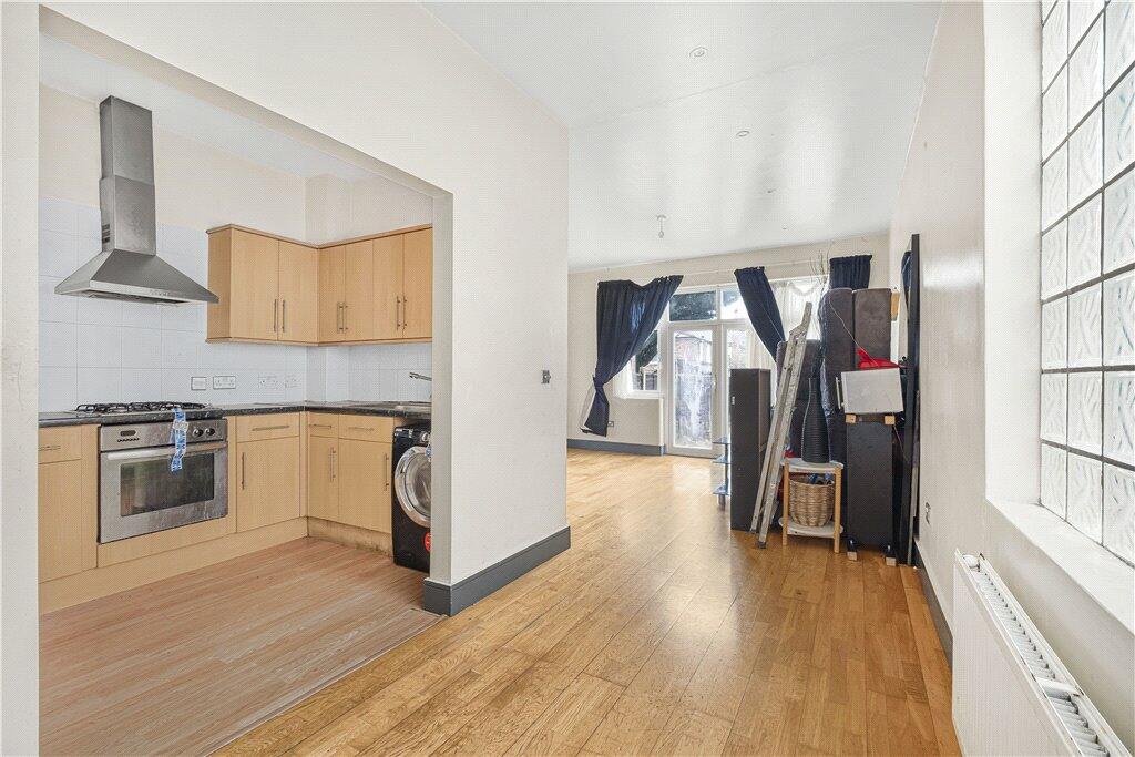 Kitchen/Reception