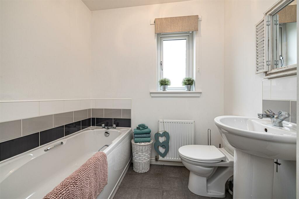 12 Meikle Kemp Lane Galashiels 37.JPG