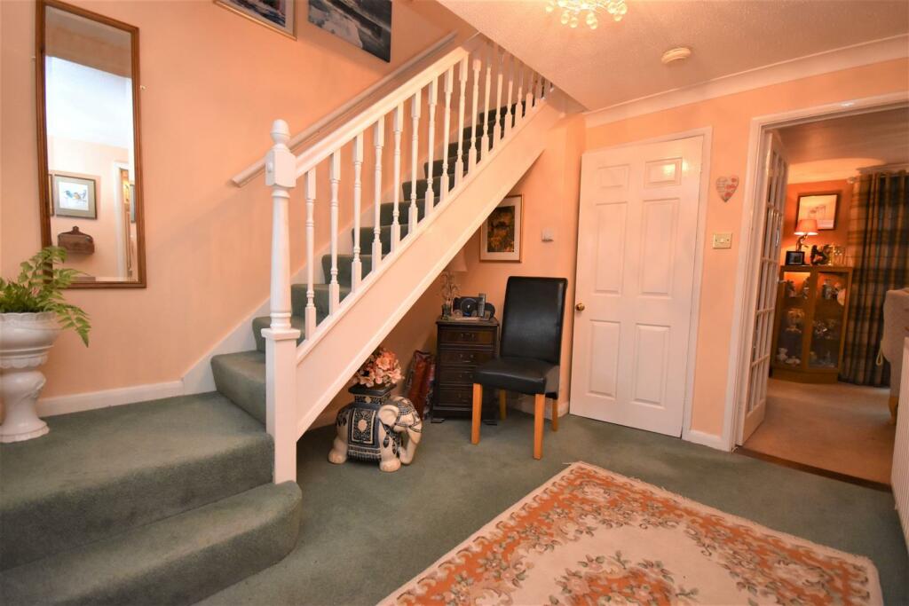 Hallway.JPG