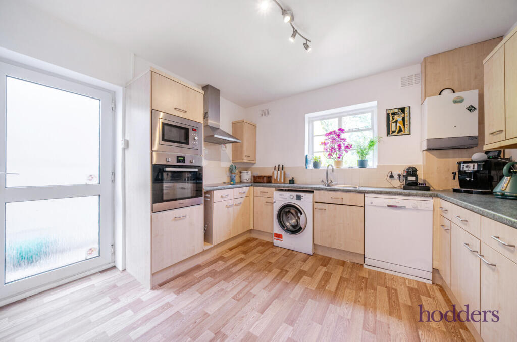 1c4d7960-5230-4e0...