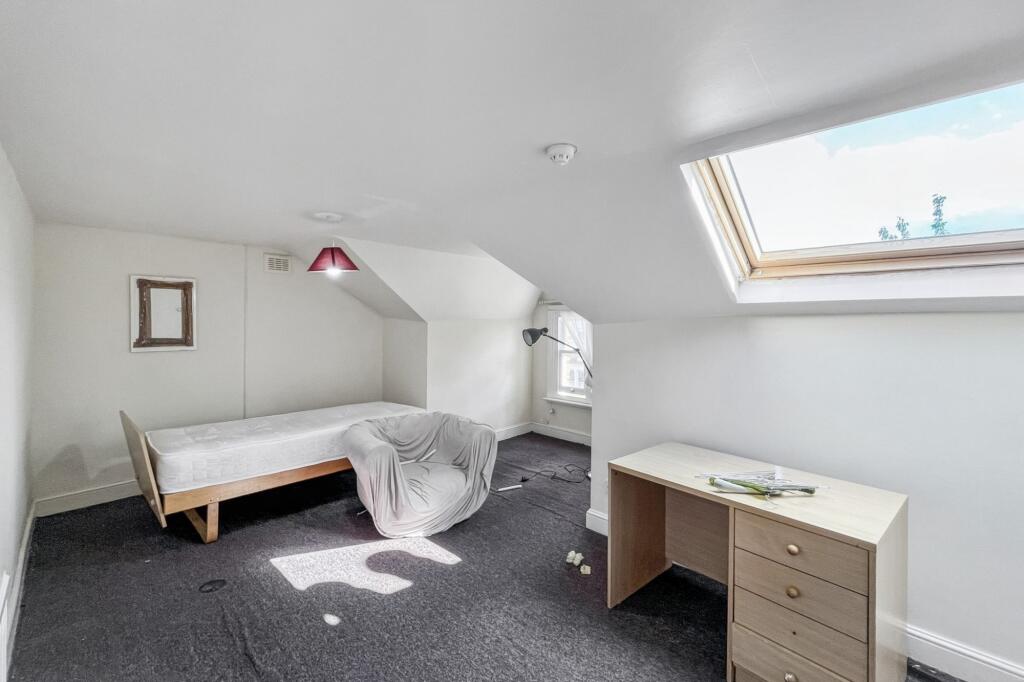 96 Ritherdon Road, Tooting, London SW17 8QQ