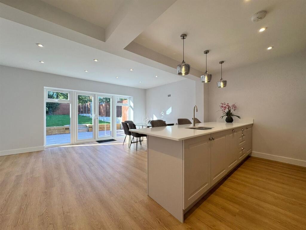 Breakfast Kitchen