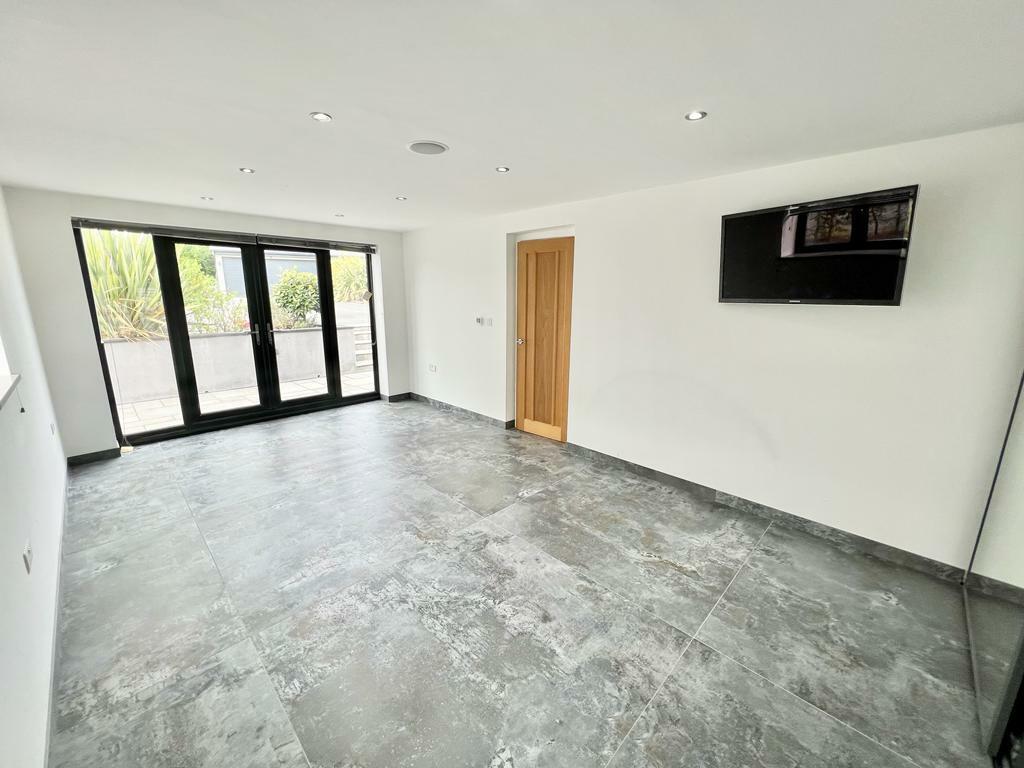 PHOTO-2023-05-08-21-40-22 (21).jpg