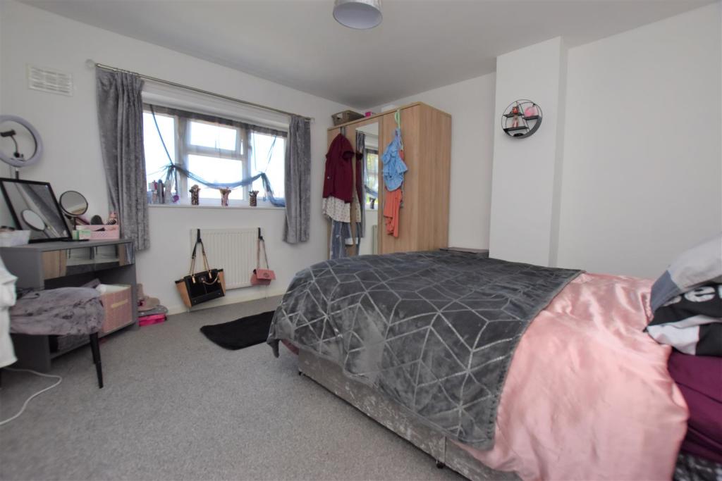 Bedroom One.jpg