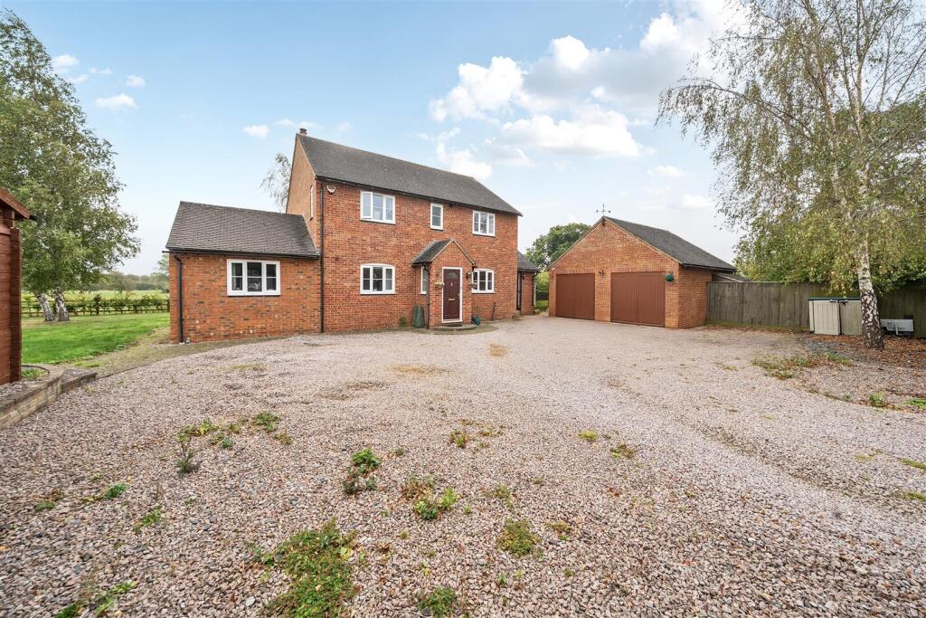 Chantry Farmhouse, Old Stratford (2).JPG
