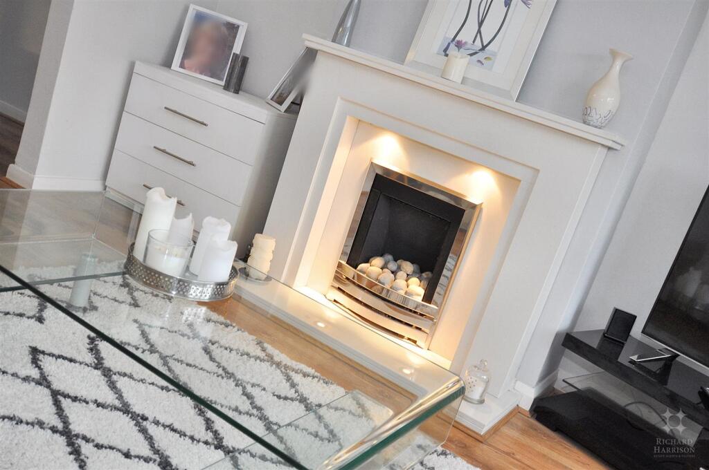 DSC_0201_blurred (1).jpg