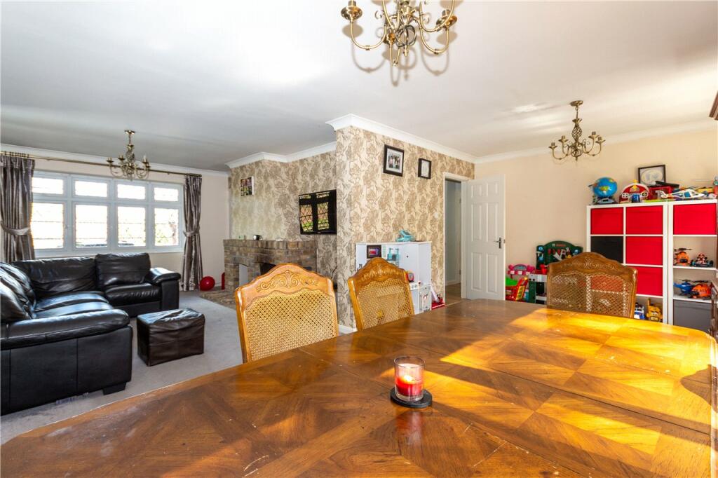Living/Dining Room