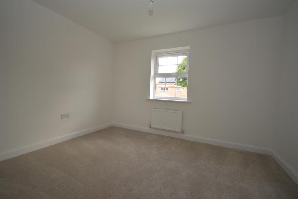 sorrel close 43 bed three.JPG