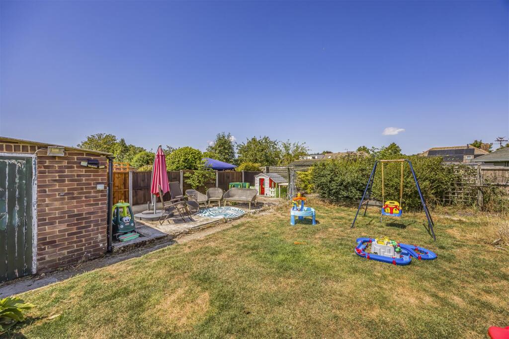 14 Nore Crescent, Emsworth-PorticoMarketing-Nexa-3