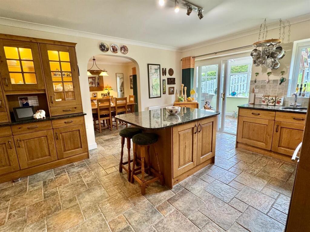 PHOTO-2025-08-12-06-56-38 (9).jpg