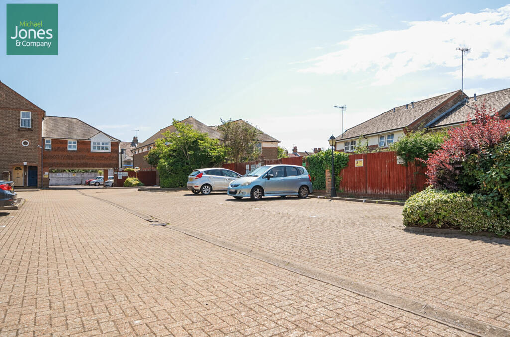 dbc2eb95-9ad6-4ab...